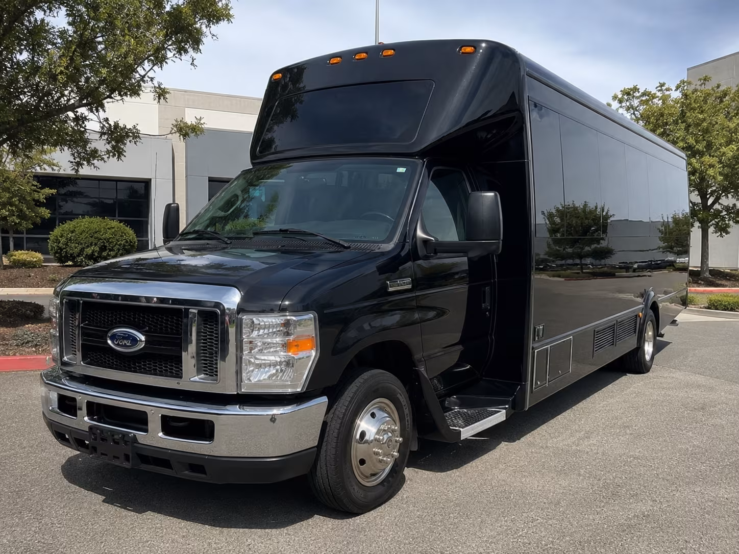 bachelorette wine tours in charlotte find the perfect party bus for your group